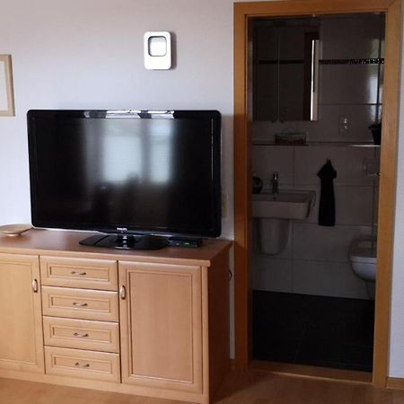 Zentrale Und Strandnahe Ferienwohnung In Kuehlungsborn Ost Exterior foto