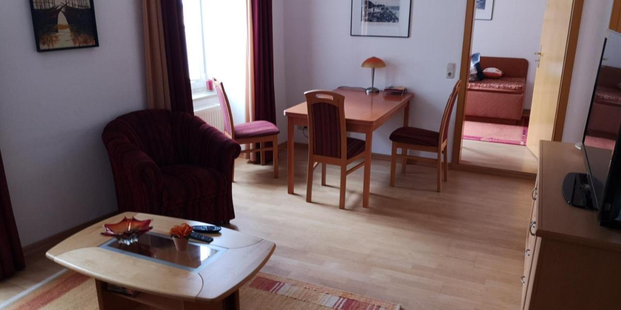 Zentrale Und Strandnahe Ferienwohnung In Kuehlungsborn Ost Exterior foto